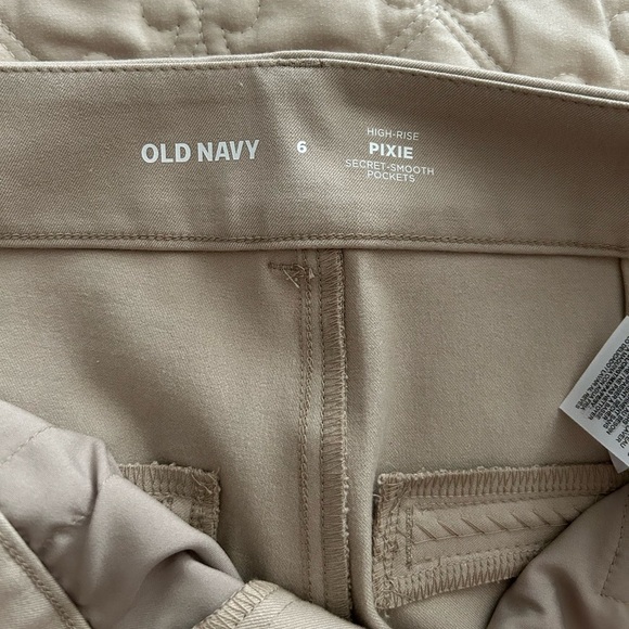 Old Navy High Waisted Pixie Straight Leg Ankle Pants Size 6 Khaki EUC - Picture 4 of 5